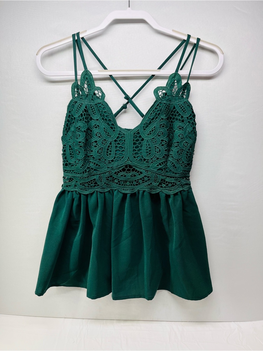 Main Strip Forest Green Crochet Lace Cami